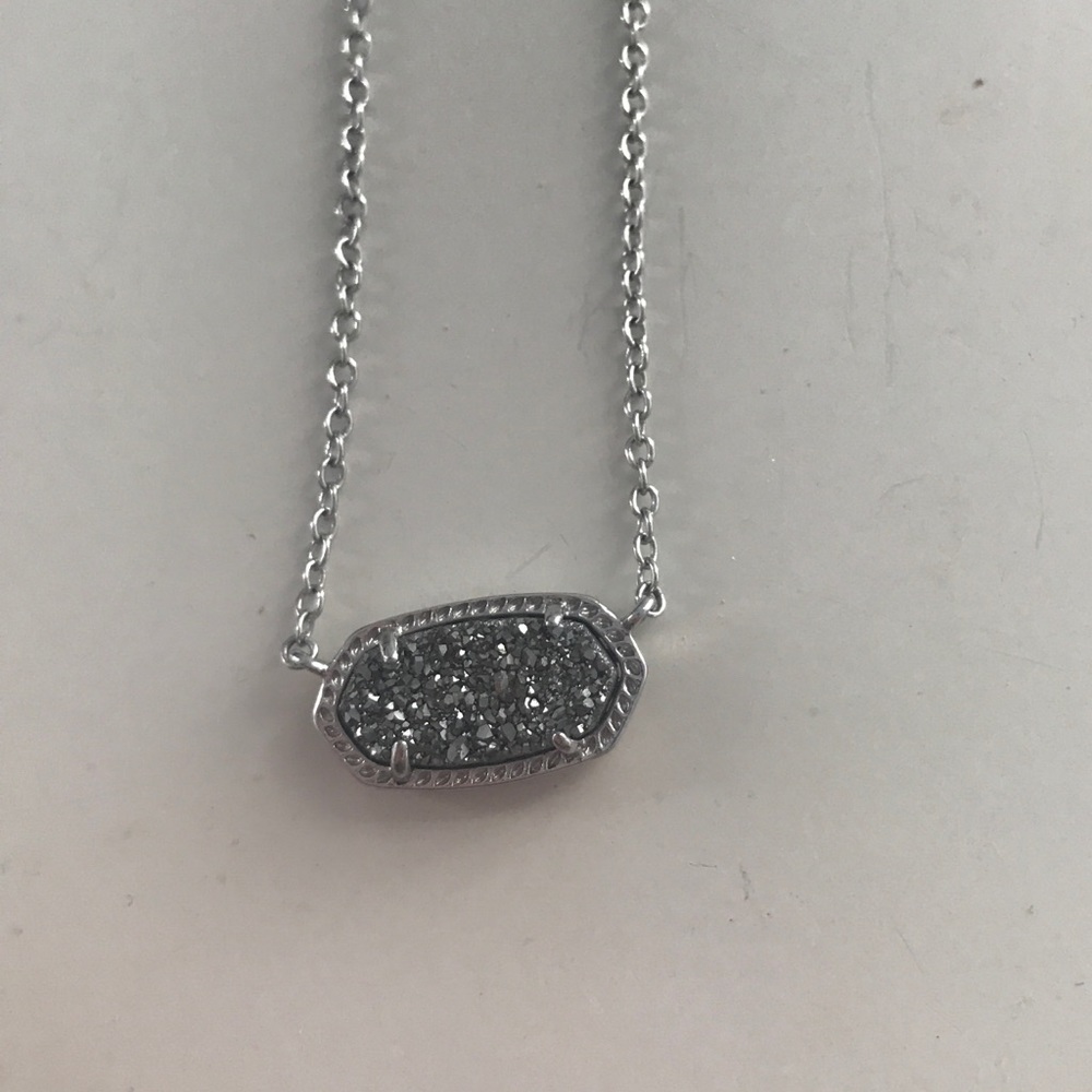 Silver Kendra Scott necklace